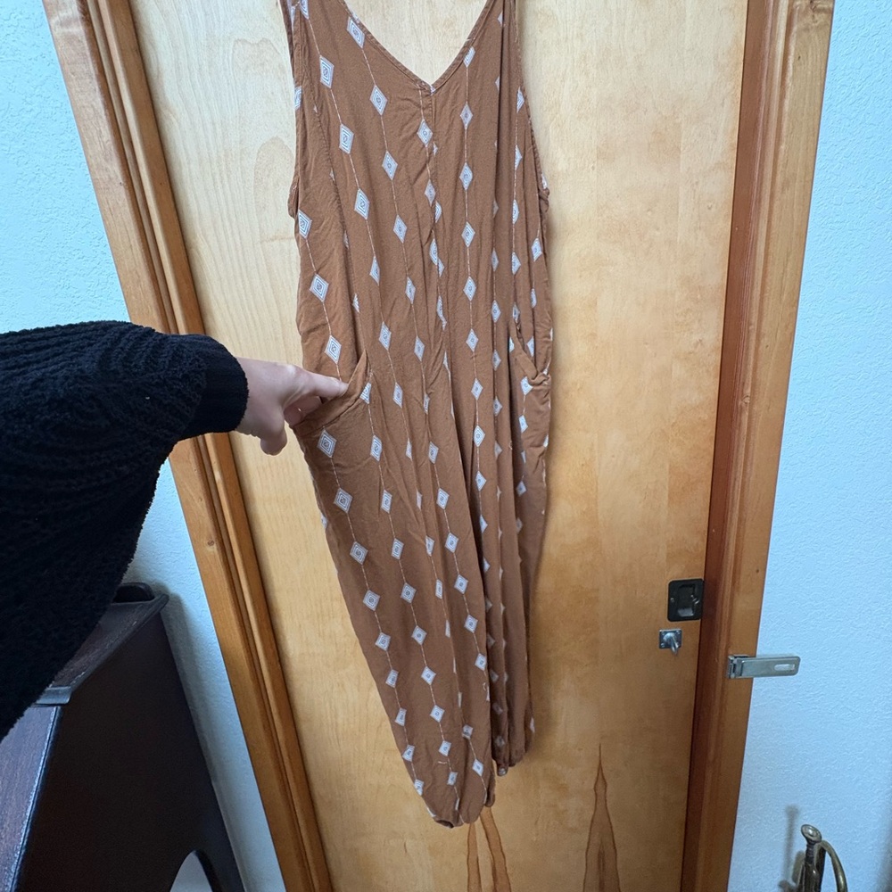 Brown Geometric Pattern Jumpsuit - image 5